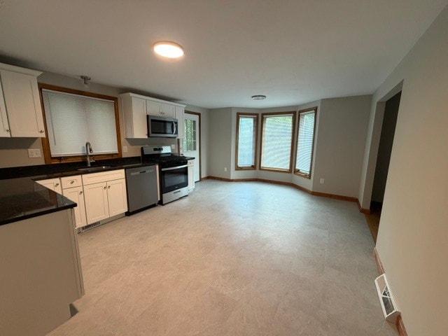 Photo - 206 Comfort St