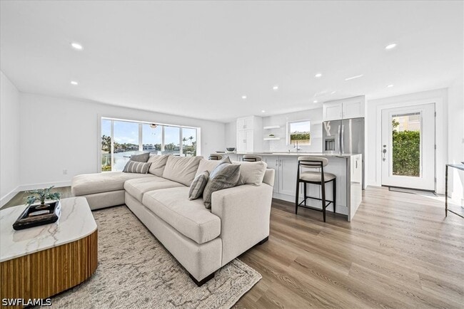 Photo - 1910 Gulf Shore Blvd N Unidad 107