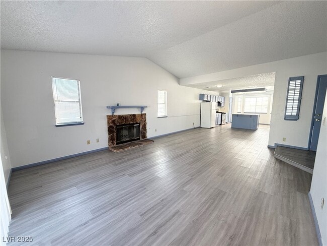 Photo - 5876 Filmore Ave