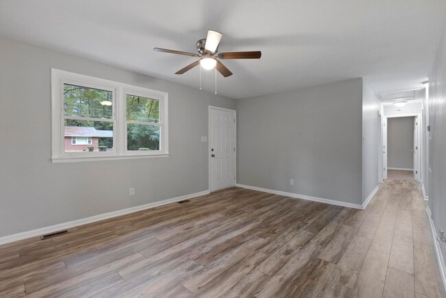 Photo - House for Rent in Jacksonville!