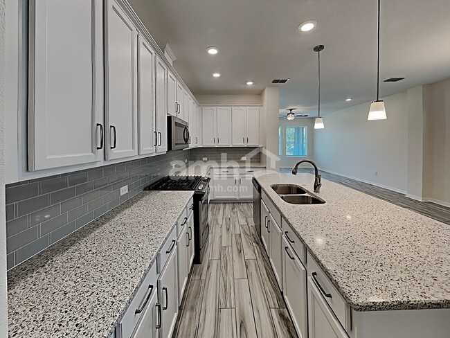 Photo - 6117 Voyagers Pl