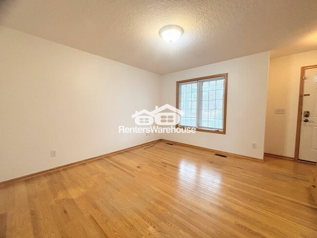 Photo - 6914 Aubrey Ct