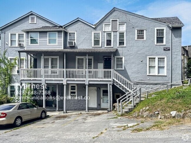 Building Photo - 32 Woodlawn Dr Rental