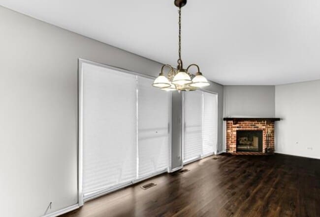 Photo - 609 Hanover Ct Unidad W1