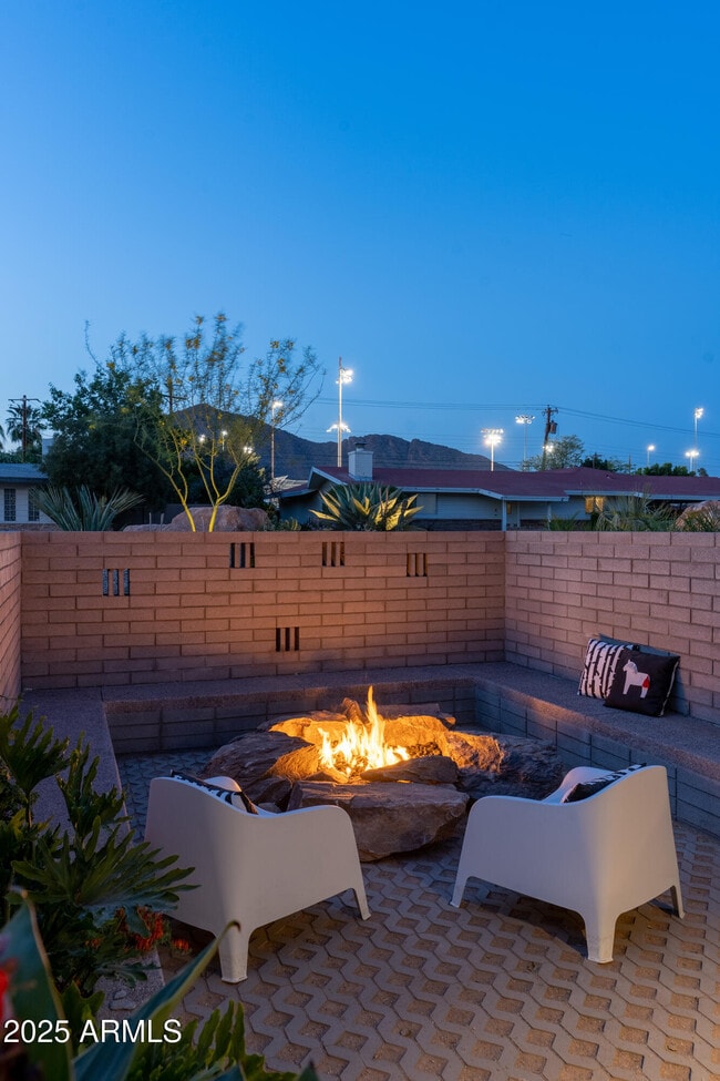 Photo - 5311 E Mitchell Dr