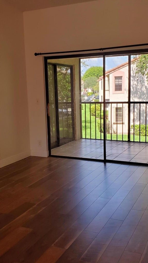 Photo - 321 Norwood Terrace
