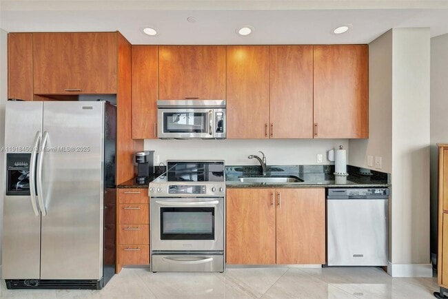 Photo - 315 NE 3rd Ave Unit 902