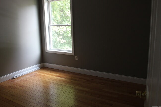 Photo - 142 Park St Unit 2