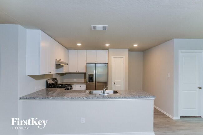 Photo - 1718 Morse Way