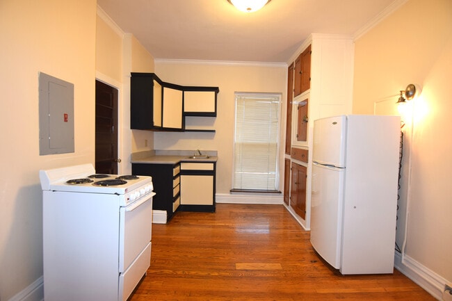 Photo - Greystone Court