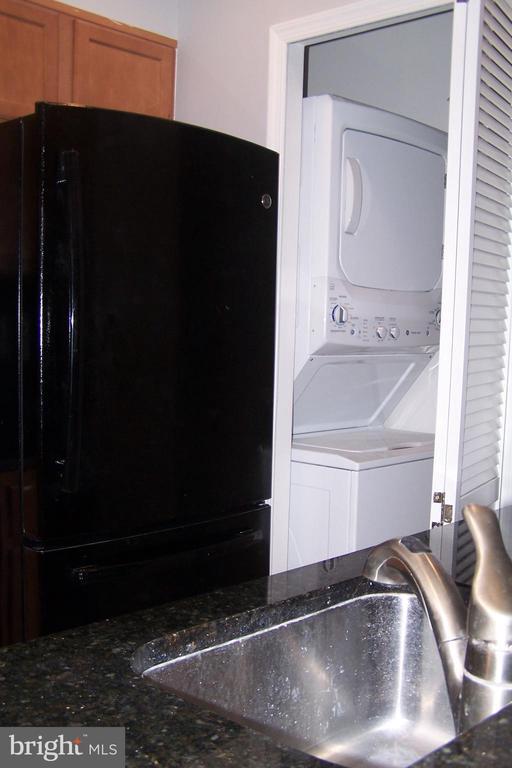 Photo - 1029 N Stuart St Unidad 108