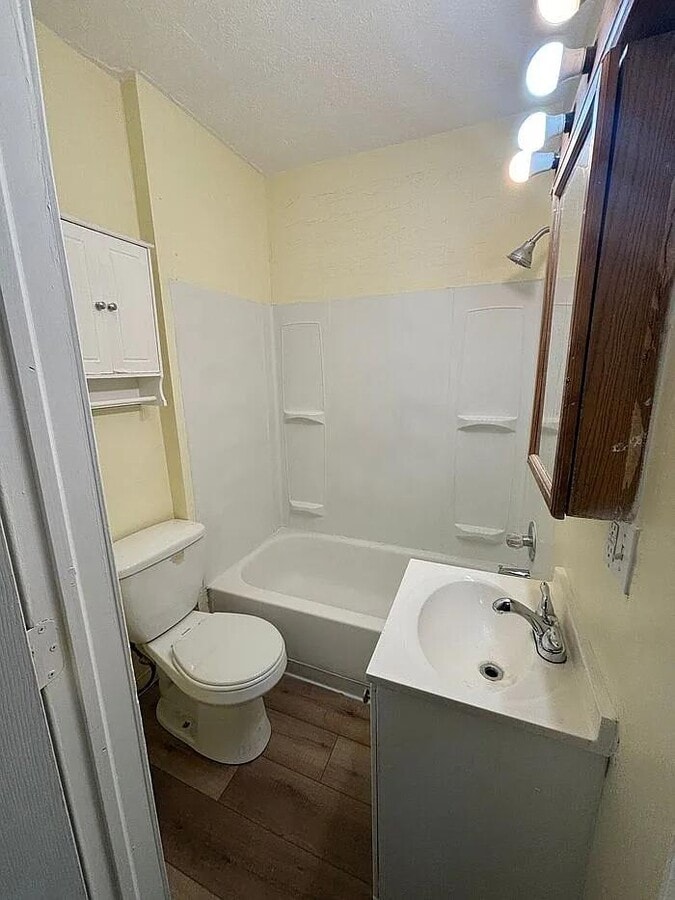 Photo - 7311 Guthrie Ave