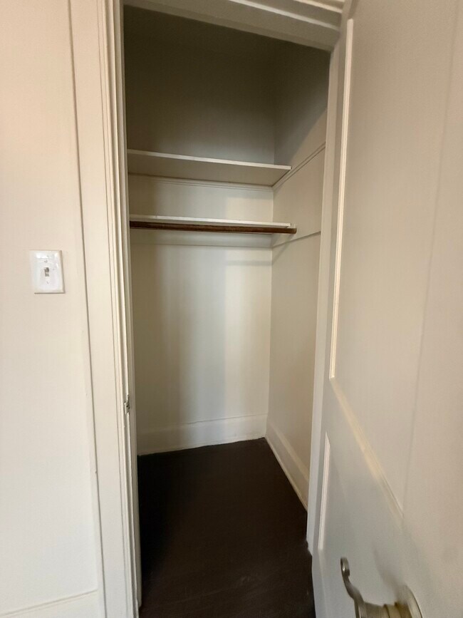 Photo - 4216 W 8th St Unidad 3