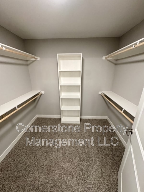 Photo - 8353 Valley Spring Dr