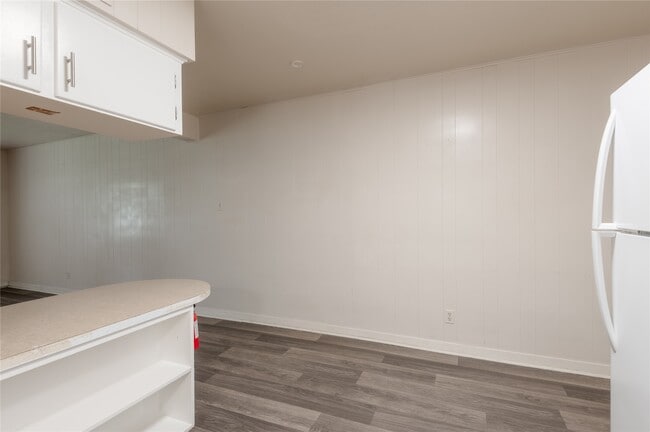 Photo - 525 12th St Unit 8
