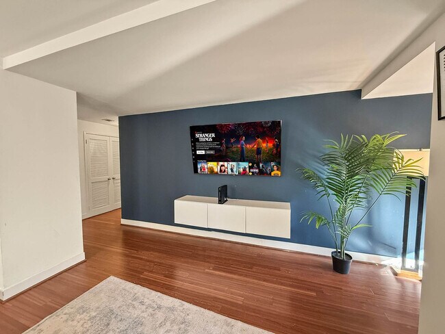 Photo - 111-23 N 15th St Unit ID1317870P