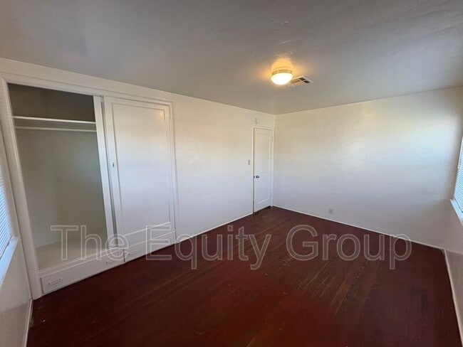 Photo - 500 N Hall St