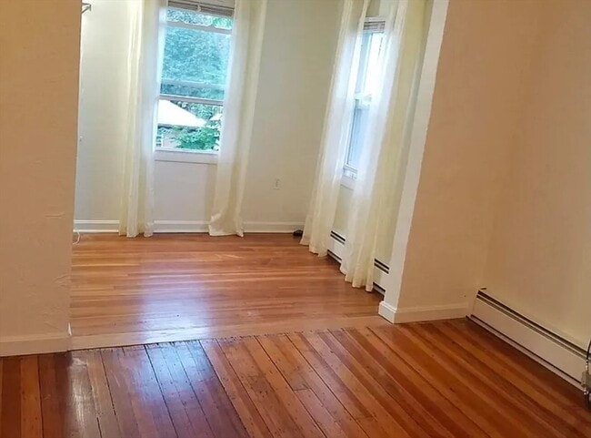 Photo - 14 Grover St