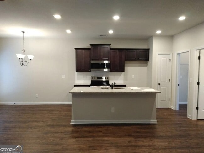 Photo - 1084 Mcconaughy Ct