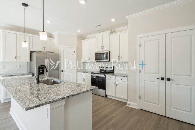 Photo - 145 Wembury Ln