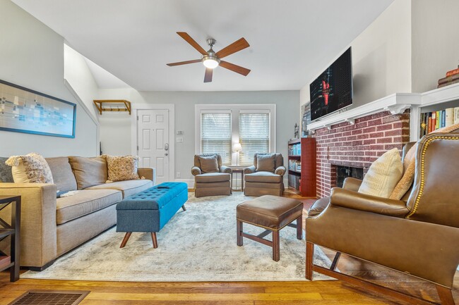 Building Photo - 1146 Wade St NE