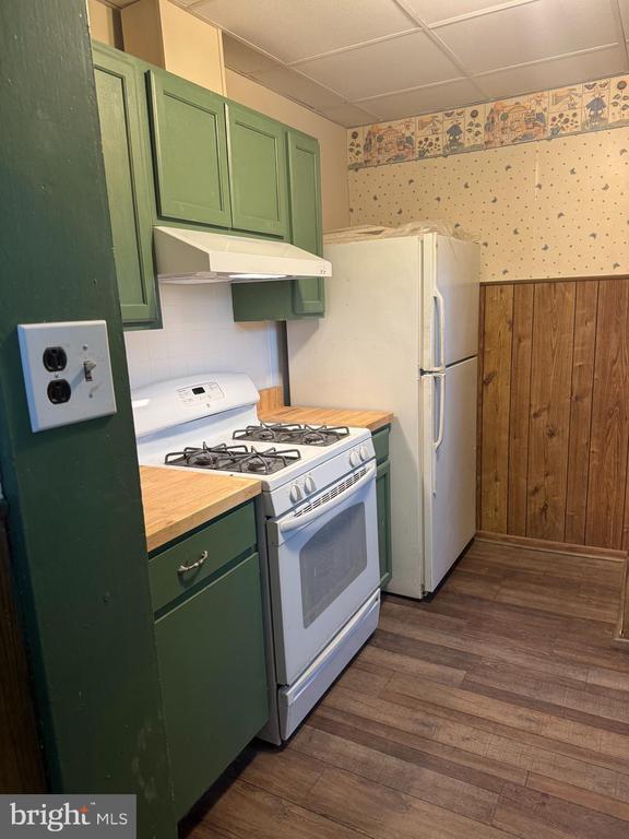Photo - 30 12th Ave