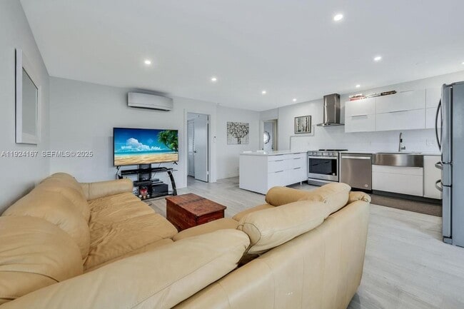 Photo - 417 N K St Unit 5B