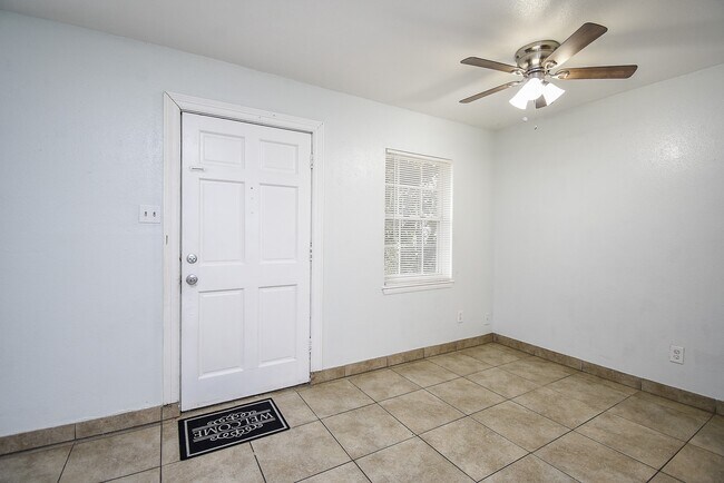 Photo - 5154 Markwood Ln