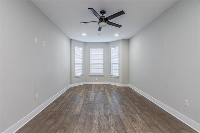 Photo - 313 N Mill St