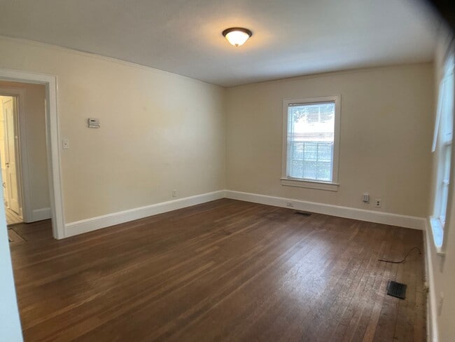 Photo - 817 Old Pittsboro Rd