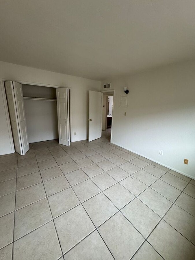 Photo - 2873 N Fontana Ave