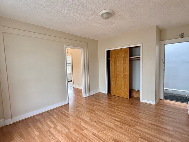 Photo - 167 Davis Ave Unidad 2