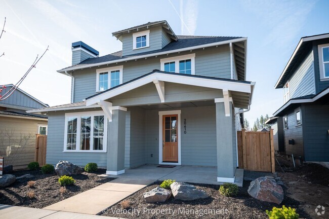 Building Photo - Brand New SE Bend Home!