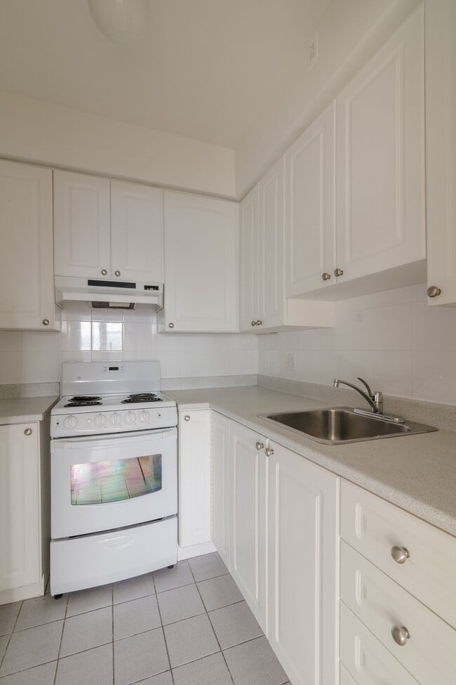 Photo - 3555 Chem. de la Côte-des-Neiges Unit 1210