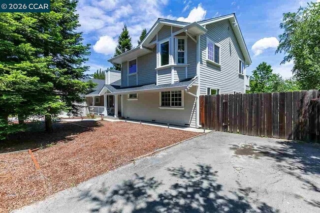 Photo - 2860 Buena Vista Ave
