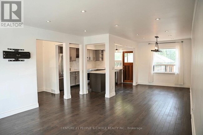 Photo - 7 N Heights Rd