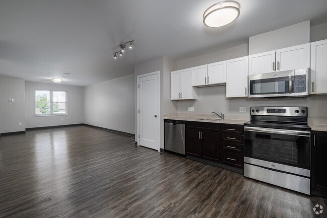 1BR, 1BA - 820SF - Kitchen and Living Room