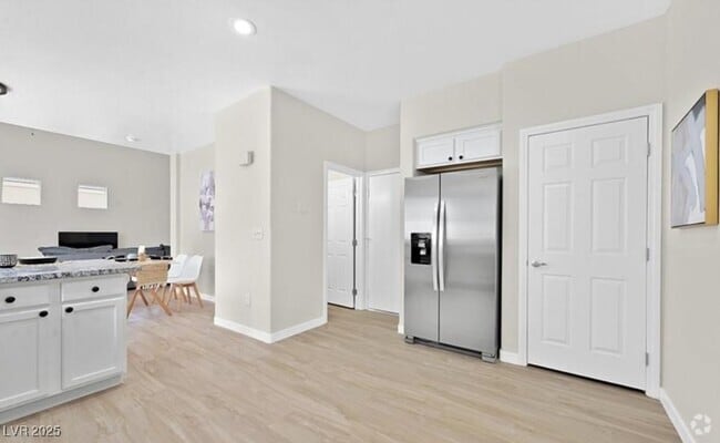Building Photo - 657 Chase Tree St Rental