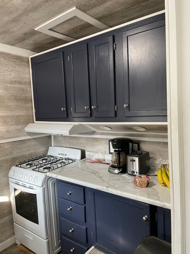 Photo - 108 Glenwood Ave