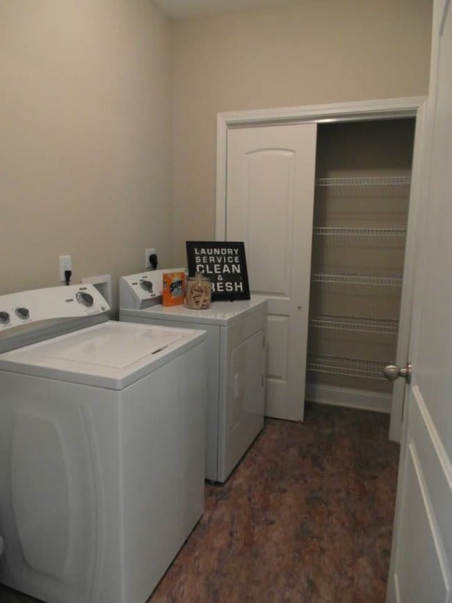 Cliff Creek Apartments