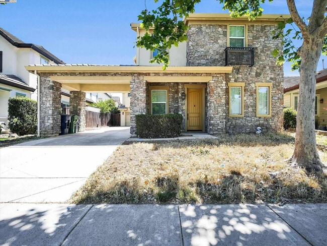 Photo - 4312 Middlefield Dr