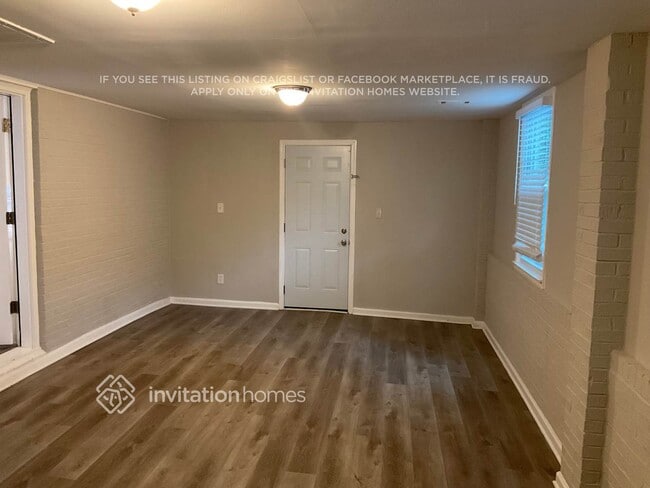 Photo - 590 Kenridge Cir