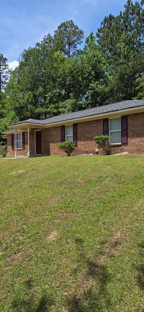 Building Photo - 3 Bedroom House in Hephzibah For Rent.