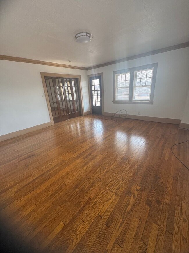 Photo - 15709 Halliday Ave Unit 3