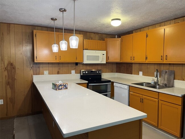 Photo - 5662 FM943 Unit 1