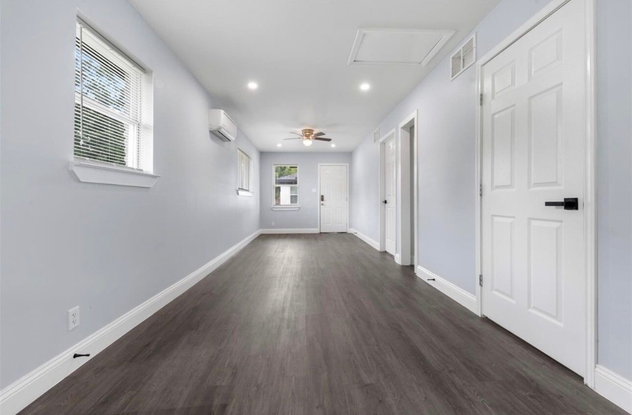 Photo - 4120 Linn St Unit E