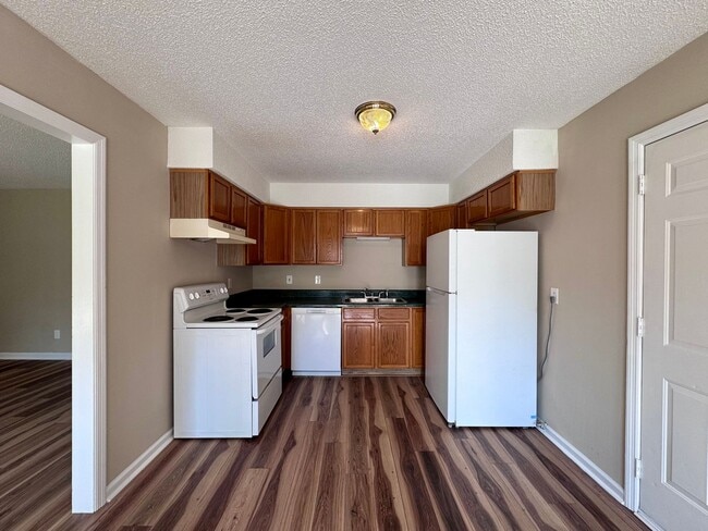 Photo - 352 Leafmore Rd SW Unit 352A Leafmore Rd