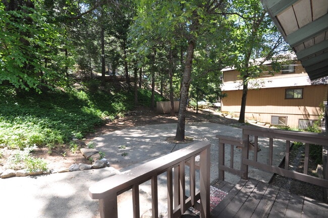 Photo - 23660 Ontario Dr