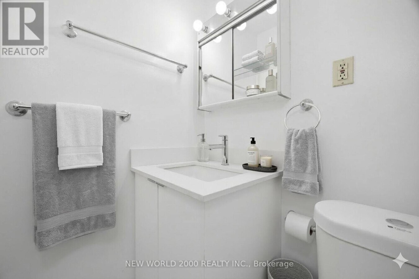 Photo - 88 Bernard Ave Unité 607