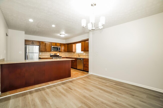 Photo - 1668 Kildare Pl